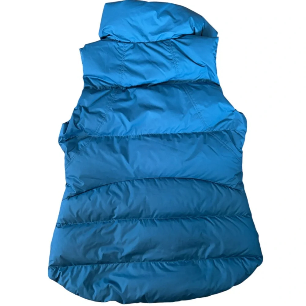 Athleta Downtown Vest Puffer Womens Size SP Semi Fitted Beautiful Blue - Picture 3 of 5